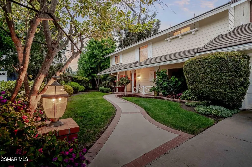 351 Buckboard Circle Simi Valley, CA 93065