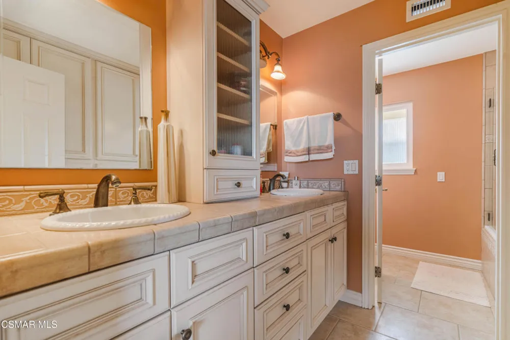351 Buckboard Circle Simi Valley, CA 93065
