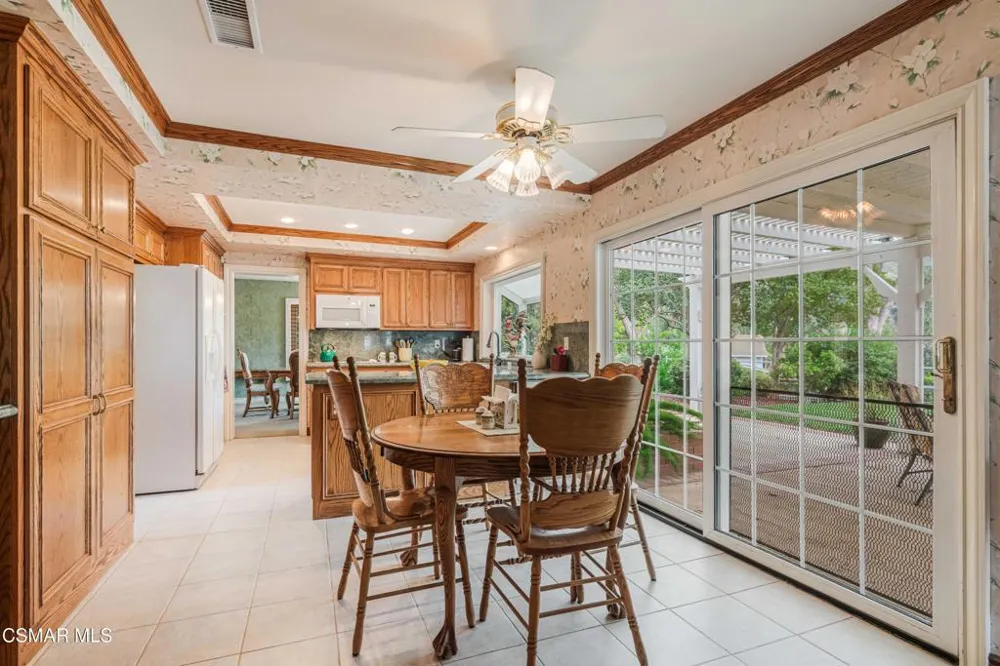 351 Buckboard Circle Simi Valley, CA 93065