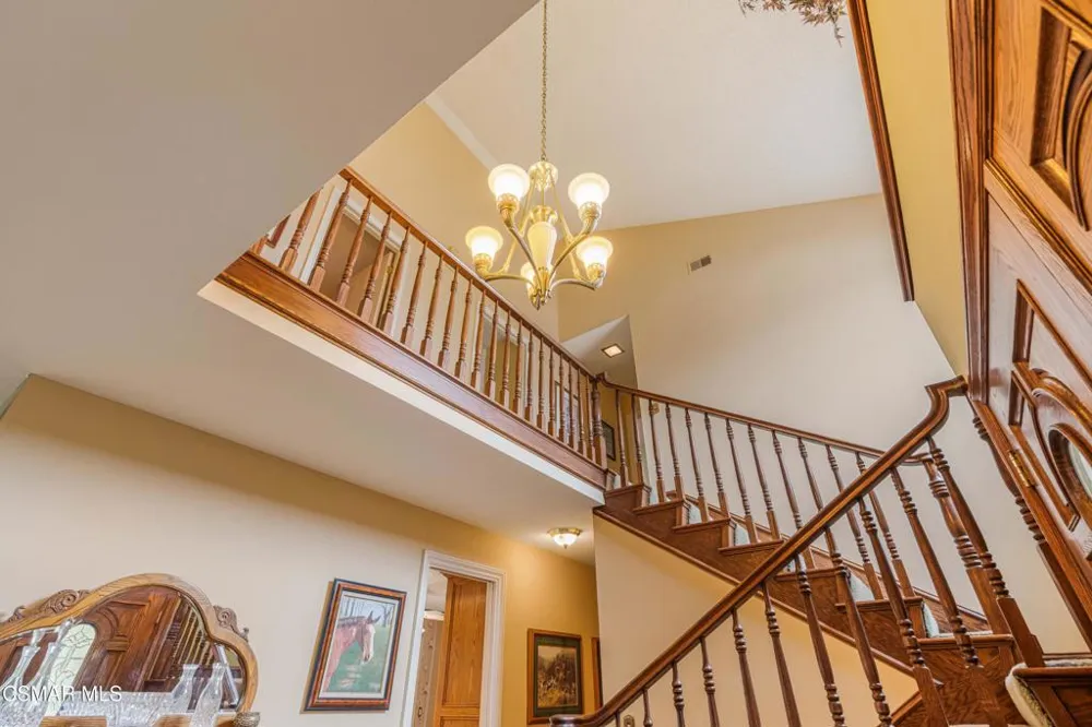 351 Buckboard Circle Simi Valley, CA 93065