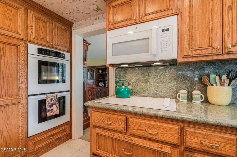 351 Buckboard Circle Simi Valley, CA 93065