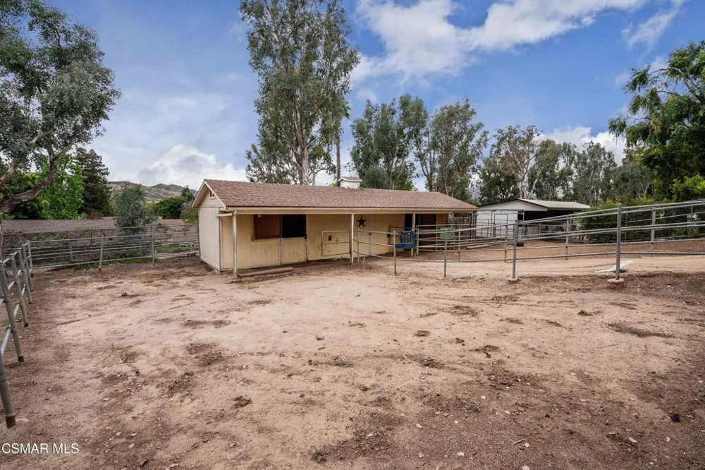 351 Buckboard Circle Simi Valley, CA 93065