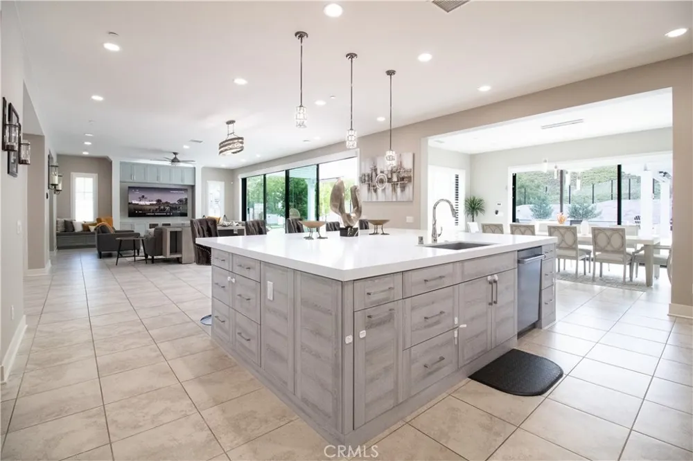 51 Egret Irvine, CA 92618