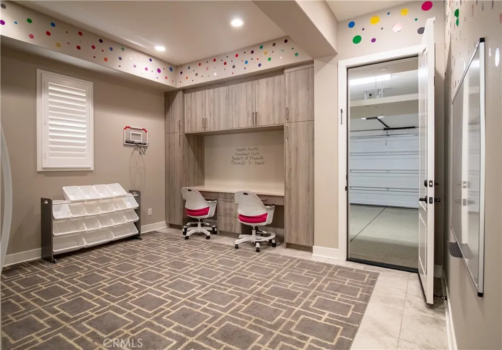 51 Egret Irvine, CA 92618