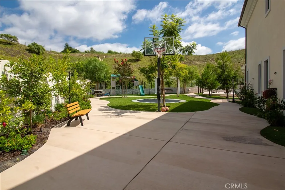51 Egret Irvine, CA 92618