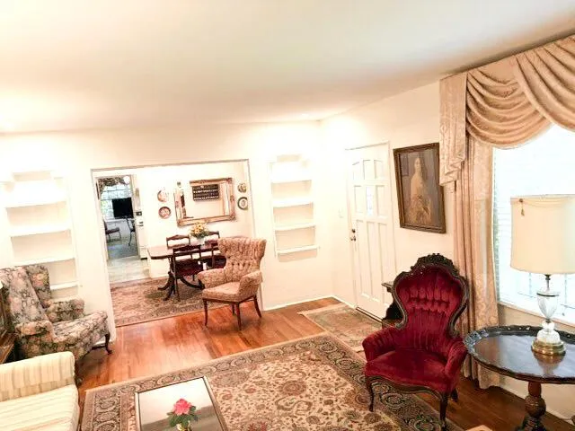 41 SW 5TH STREET Dania Beach, FL 33004
