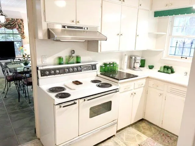 41 SW 5TH STREET Dania Beach, FL 33004