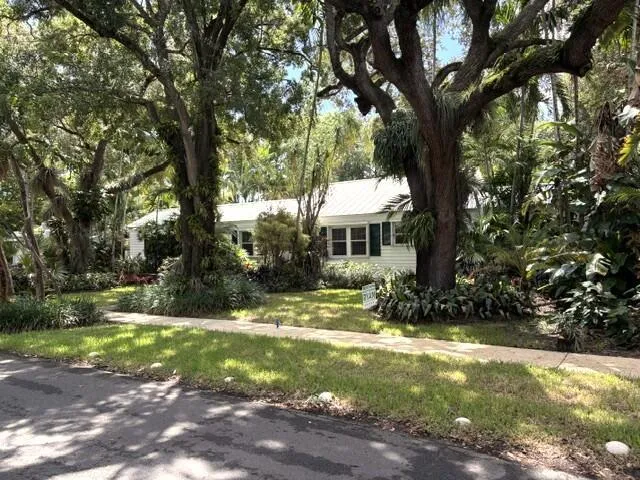 41 SW 5TH STREET Dania Beach, FL 33004