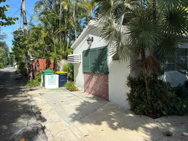 41 SW 5TH STREET Dania Beach, FL 33004