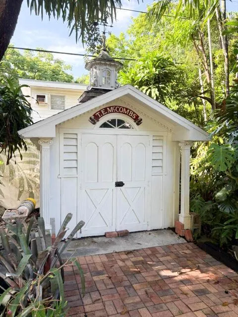 41 SW 5TH STREET Dania Beach, FL 33004