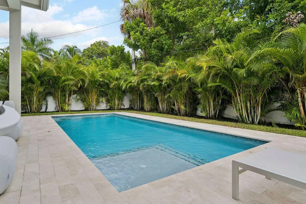 289 NW 11th Street Boca Raton, FL 33432