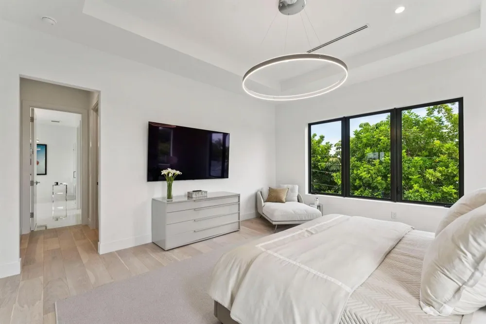 289 NW 11th Street Boca Raton, FL 33432