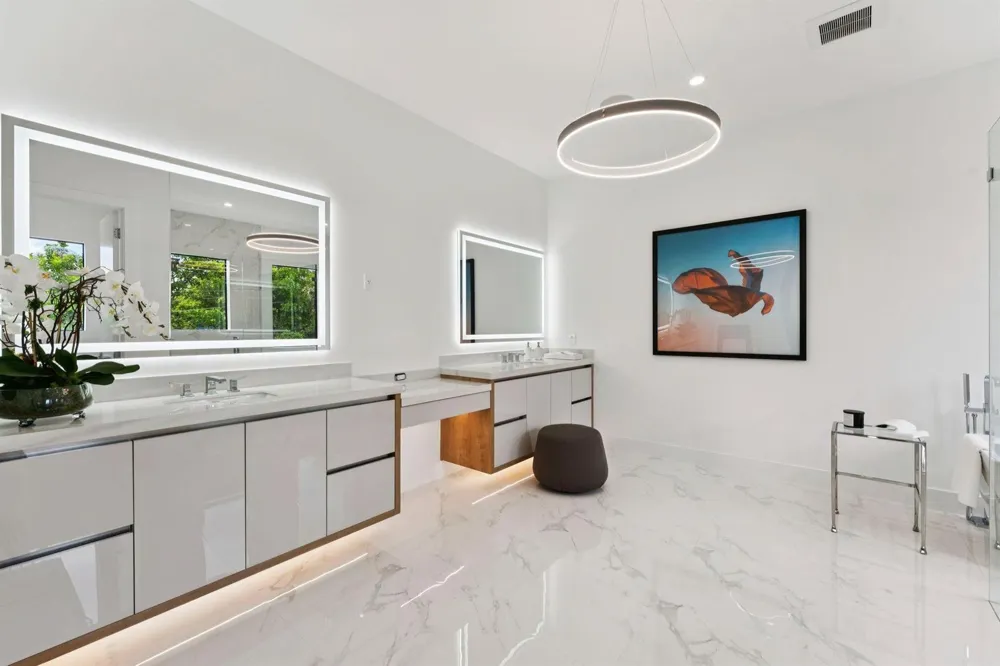 289 NW 11th Street Boca Raton, FL 33432
