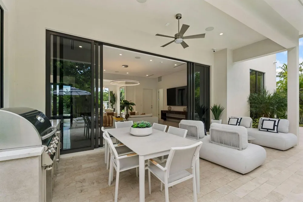 289 NW 11th Street Boca Raton, FL 33432