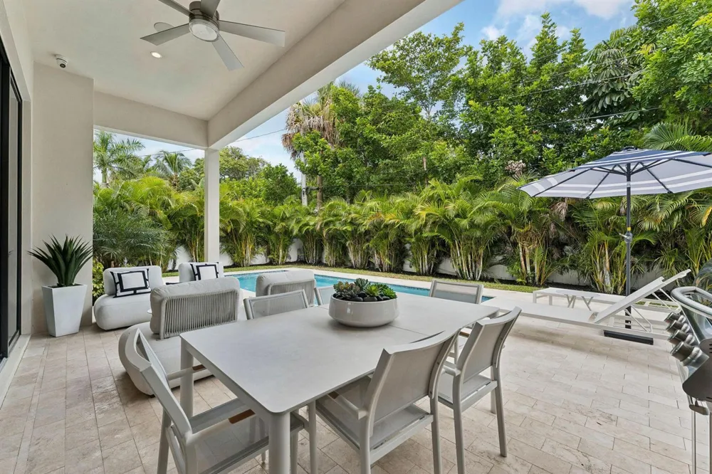 289 NW 11th Street Boca Raton, FL 33432