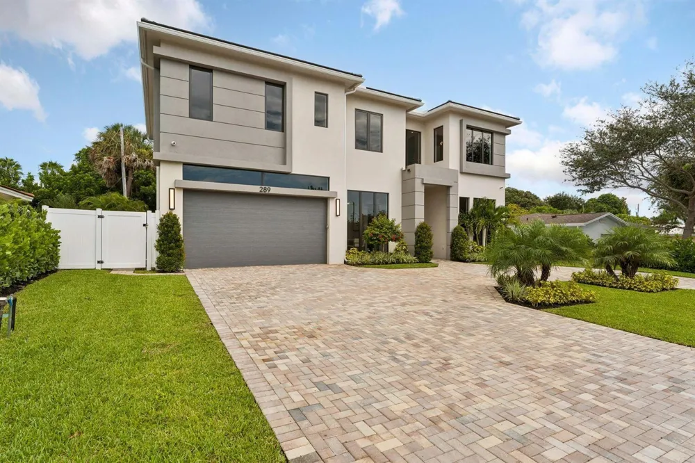 289 NW 11th Street Boca Raton, FL 33432