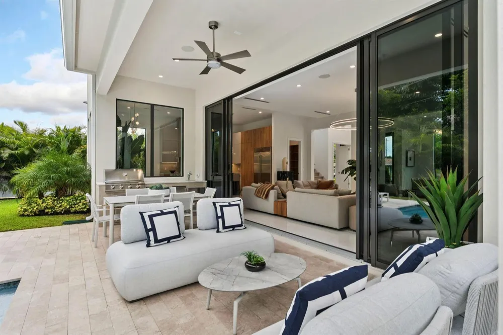 289 NW 11th Street Boca Raton, FL 33432
