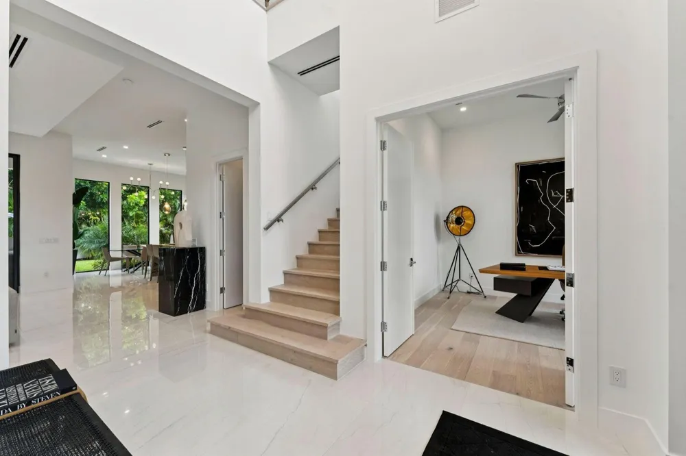 289 NW 11th Street Boca Raton, FL 33432