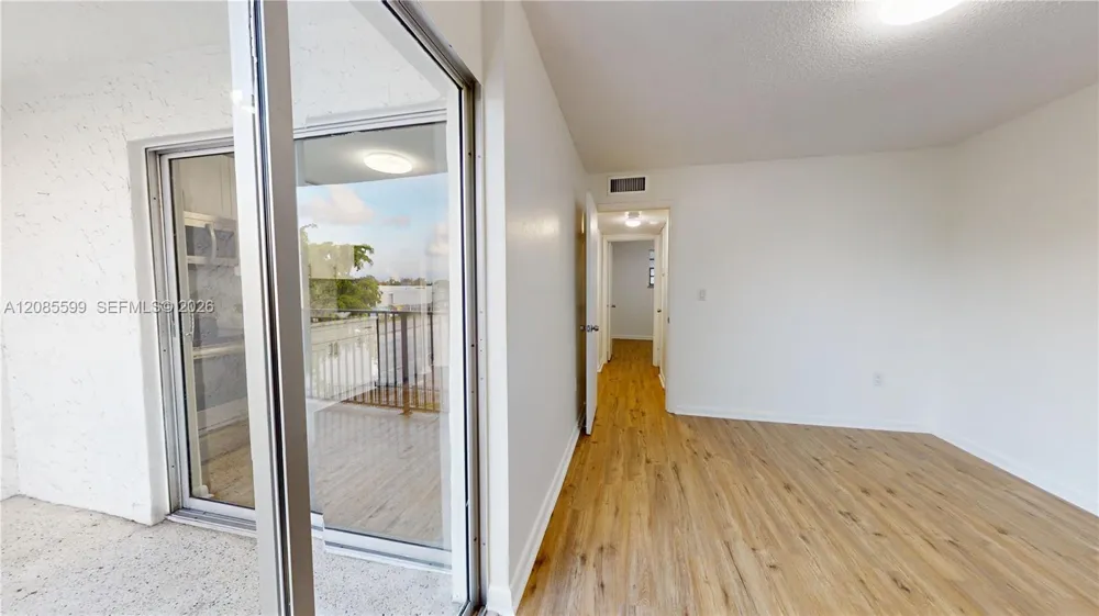 444 SW 27th Ave #32 Miami, FL 33135