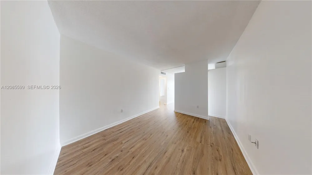 444 SW 27th Ave #32 Miami, FL 33135