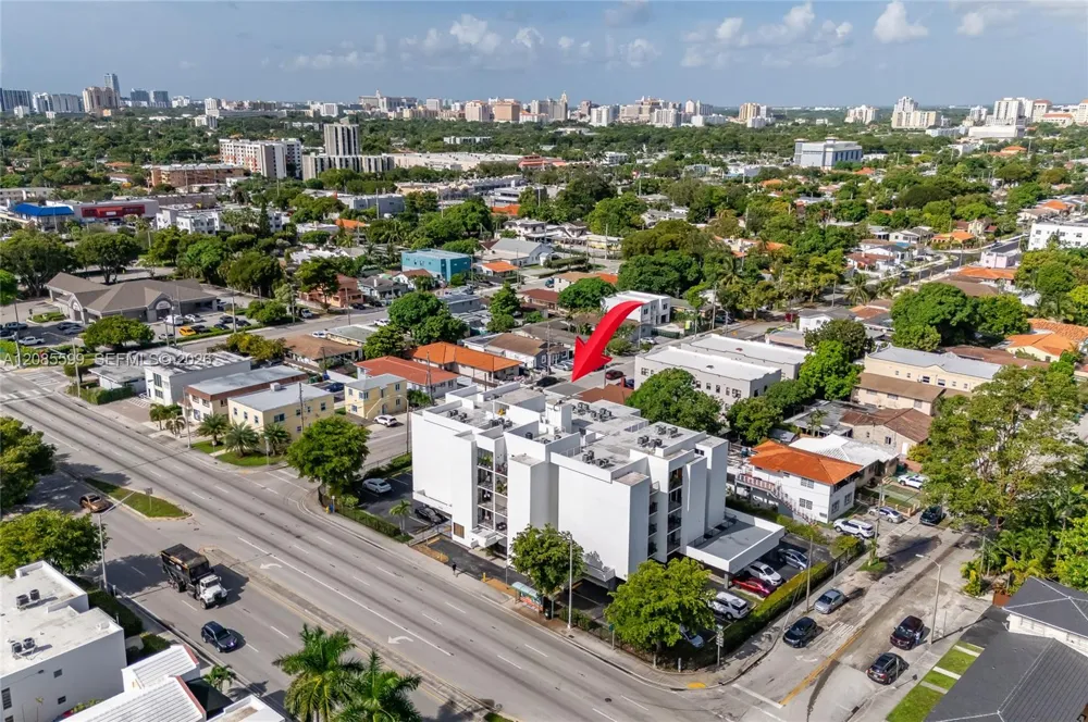 444 SW 27th Ave #32 Miami, FL 33135