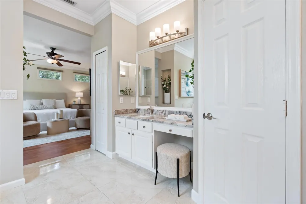 8501 PORTOBELLO LANE Palm Beach Gardens, FL 33418