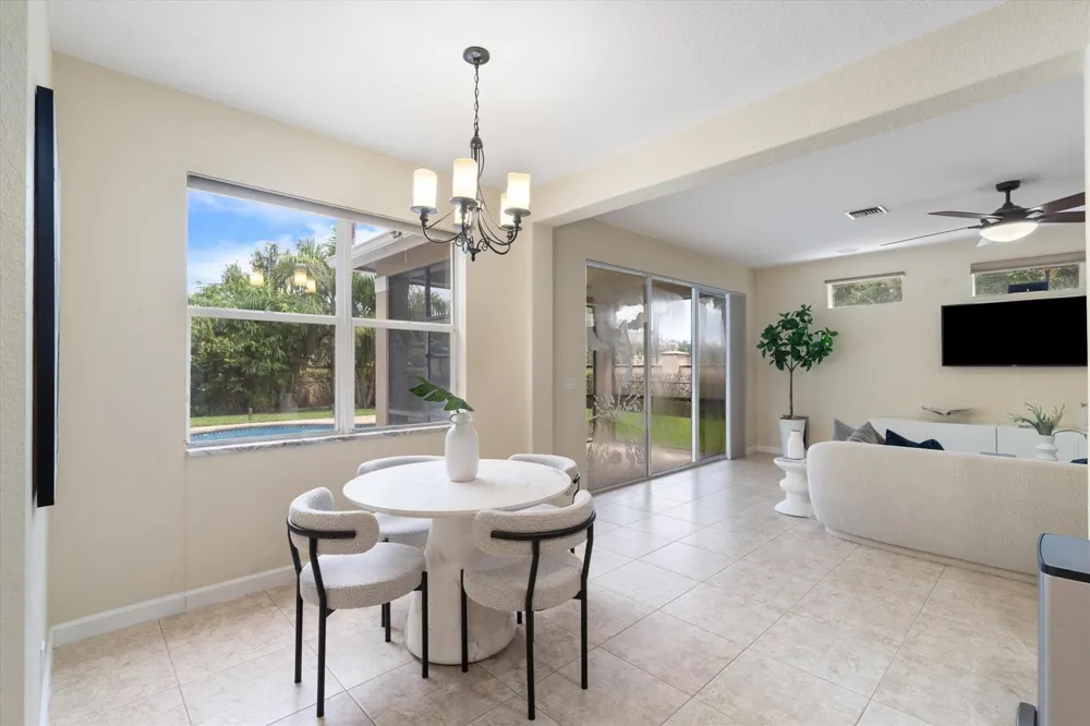 8501 PORTOBELLO LANE Palm Beach Gardens, FL 33418