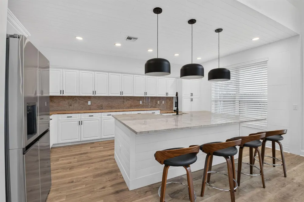 10894 OLD BRIDGEPORT LANE Boca Raton, FL 33498