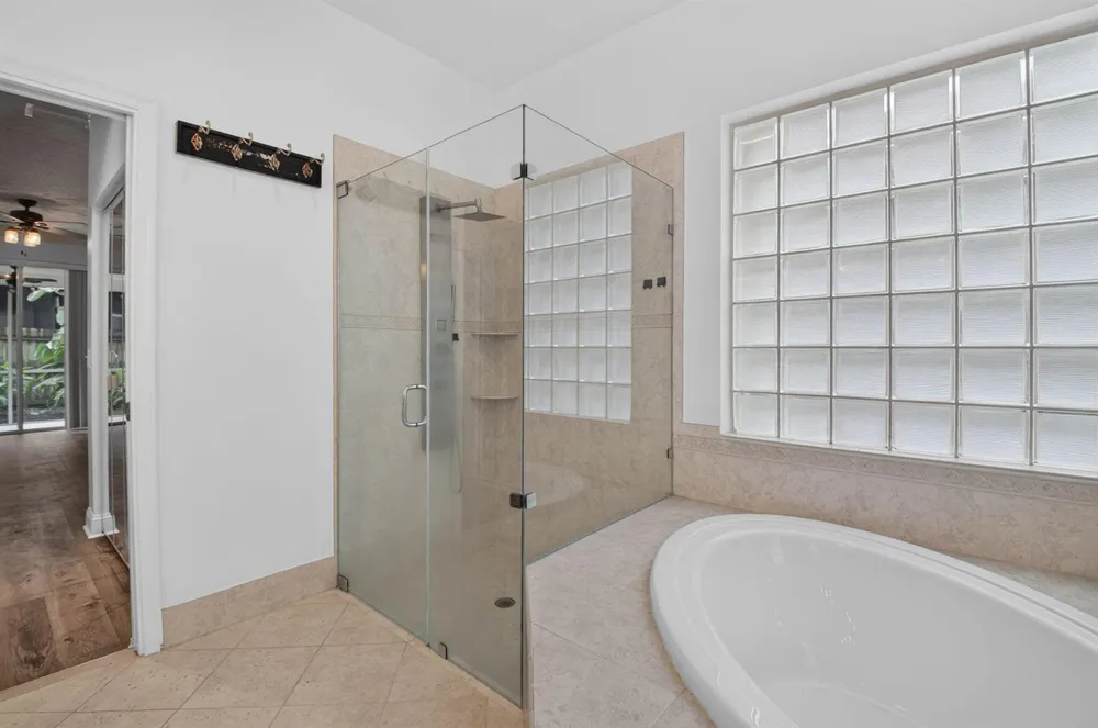 10894 OLD BRIDGEPORT LANE Boca Raton, FL 33498