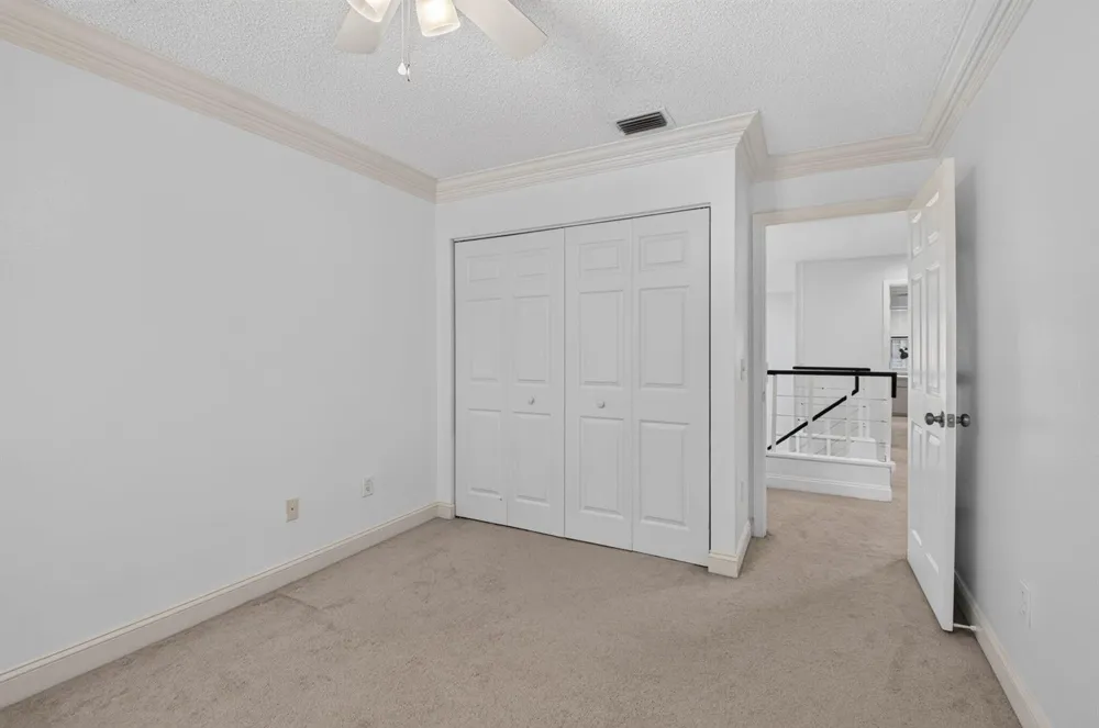 10894 OLD BRIDGEPORT LANE Boca Raton, FL 33498