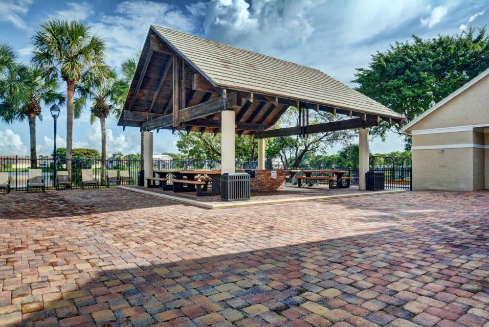 10894 OLD BRIDGEPORT LANE Boca Raton, FL 33498