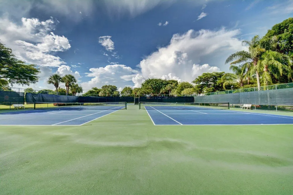 10894 OLD BRIDGEPORT LANE Boca Raton, FL 33498