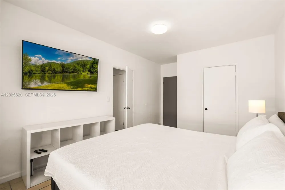 7340 Harding Ave #9 Miami Beach, FL 33141