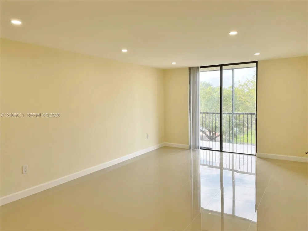 16851 NE 23rd Ave #A411 North Miami Beach, FL 33160