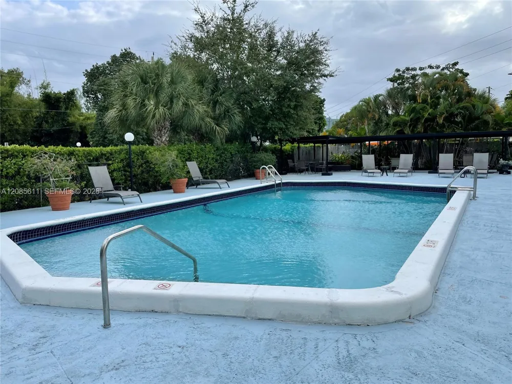 16851 NE 23rd Ave #A411 North Miami Beach, FL 33160