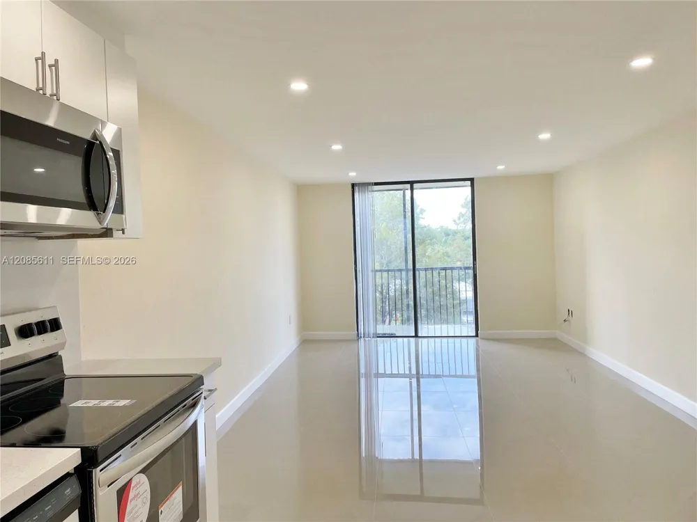 16851 NE 23rd Ave #A411 North Miami Beach, FL 33160