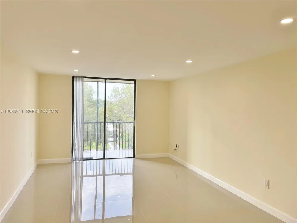 16851 NE 23rd Ave #A411 North Miami Beach, FL 33160