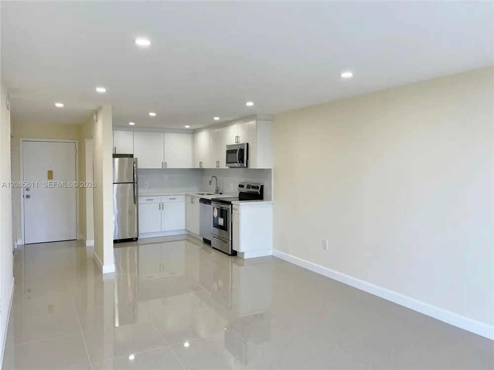 16851 NE 23rd Ave #A411 North Miami Beach, FL 33160