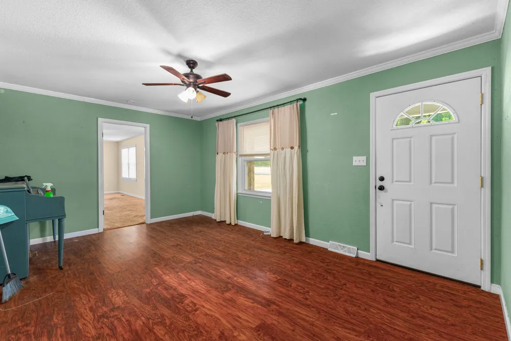 196 Greenwood Dr McMinnville, TN 37110