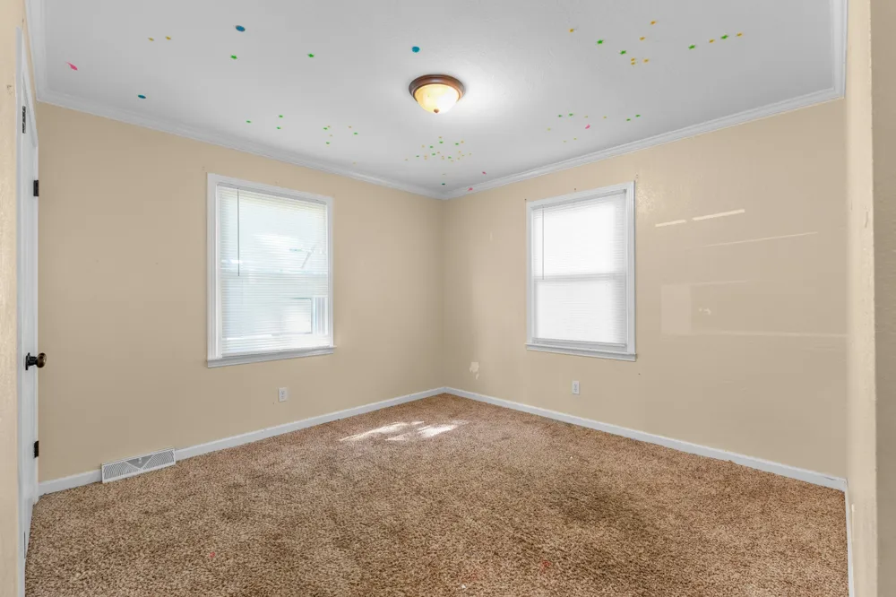 196 Greenwood Dr McMinnville, TN 37110