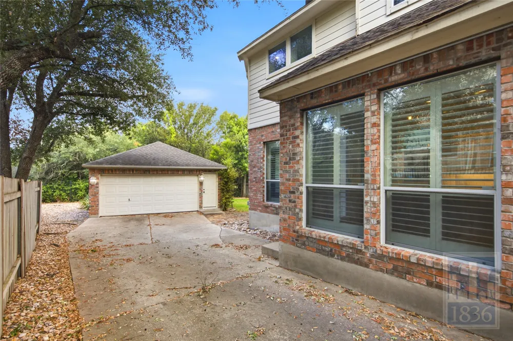 6624 Nusser Lane Austin, TX 78739