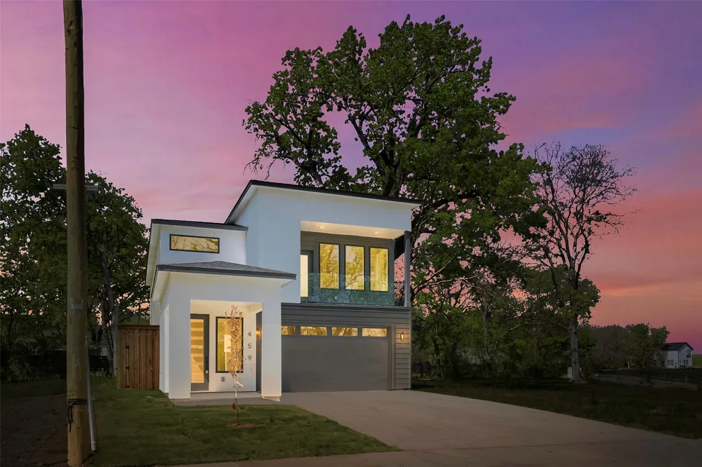 459 Hart Street Dallas, TX 75203