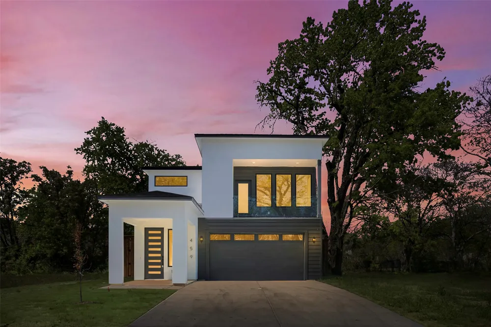 459 Hart Street Dallas, TX 75203