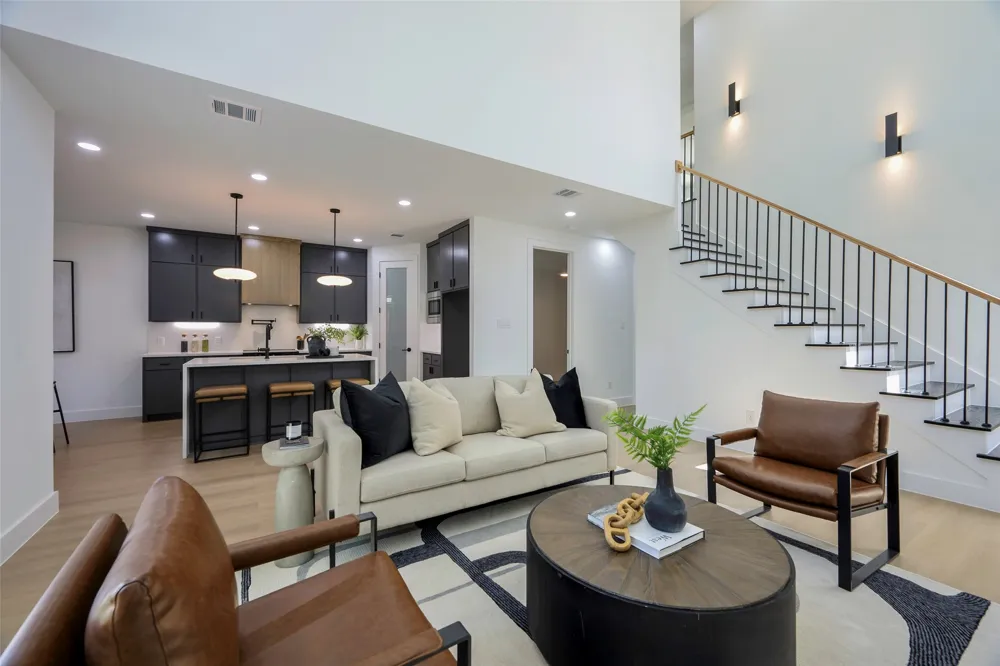 459 Hart Street Dallas, TX 75203