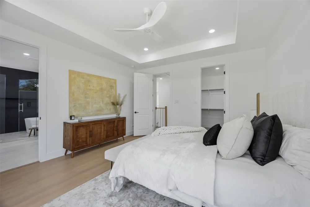 459 Hart Street Dallas, TX 75203