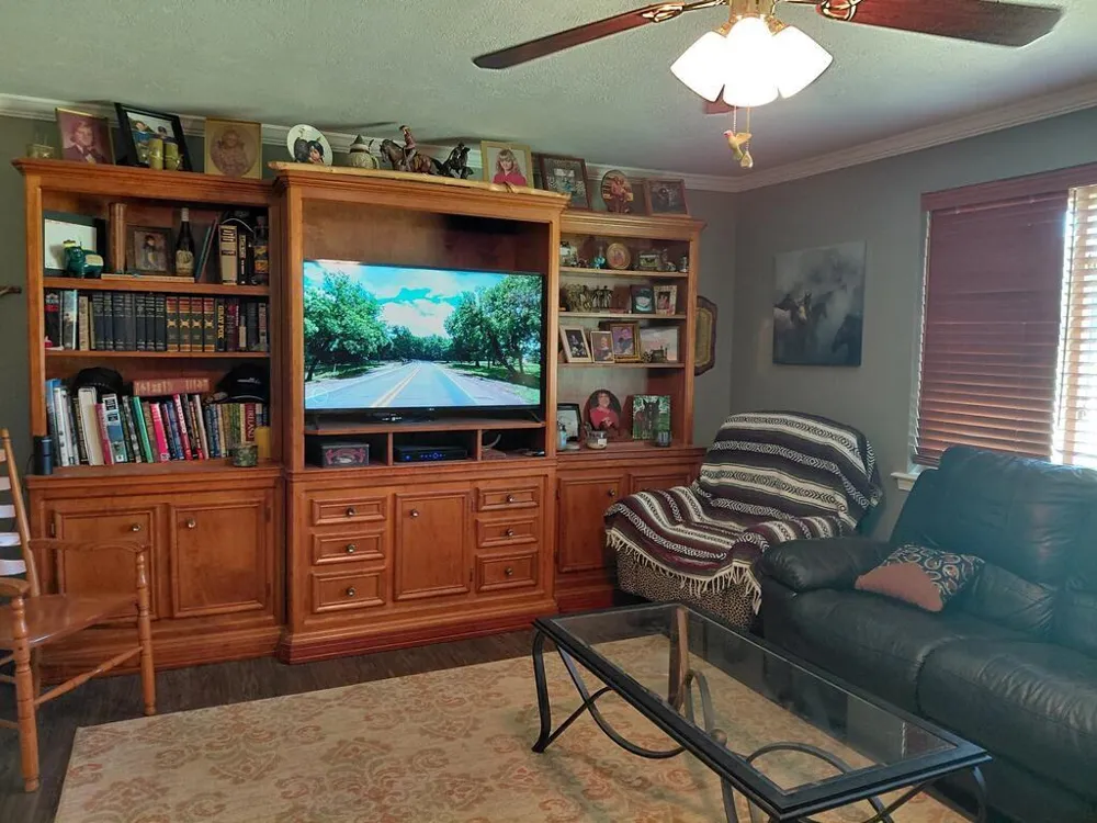 613 County Road 706 Angleton, TX 77515