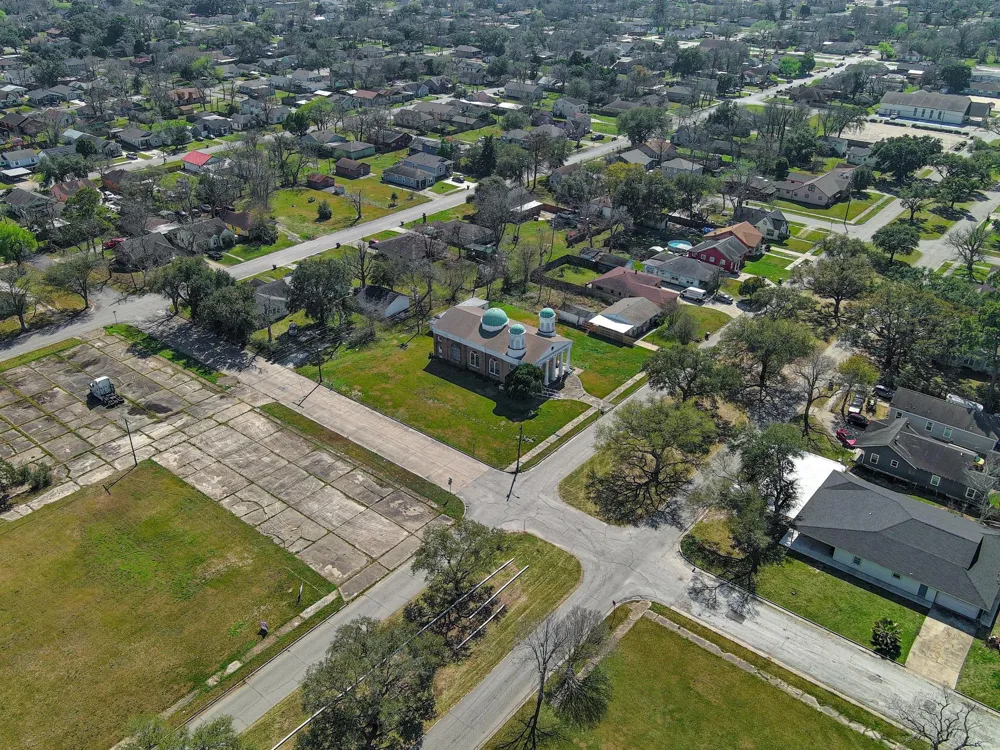 3146 Thomas Boulevard Port Arthur, TX 77642