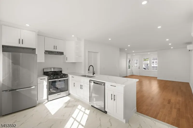 345 Forest St Kearny Town, NJ 07032