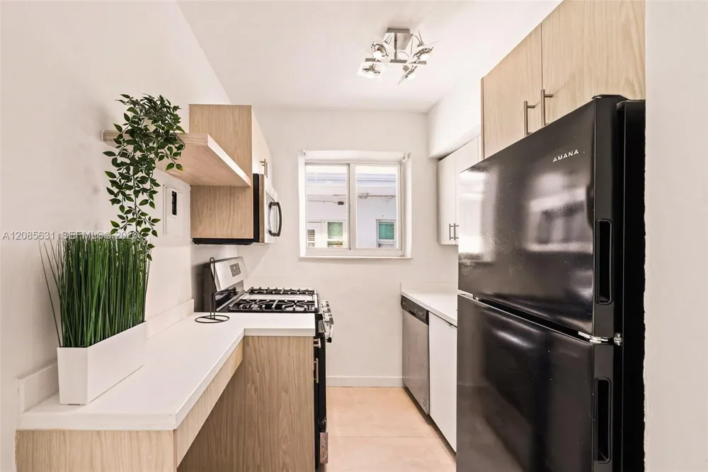 7340 Harding Ave #12 Miami Beach, FL 33141