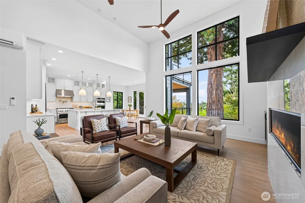 719 95th Avenue NE Bellevue, WA 98004